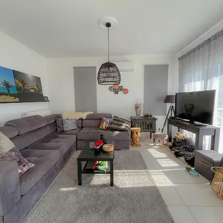 M&m Met Eigen Zwembad * Καλαμάκι