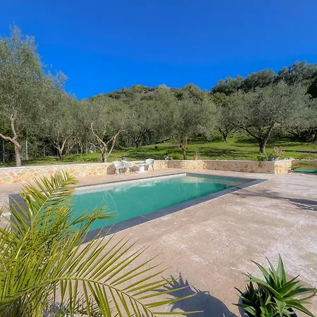 M&m Met Eigen Zwembad Villa *